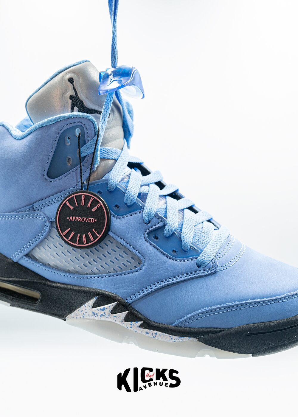 Kicks Avenue — sneaker in evidenza